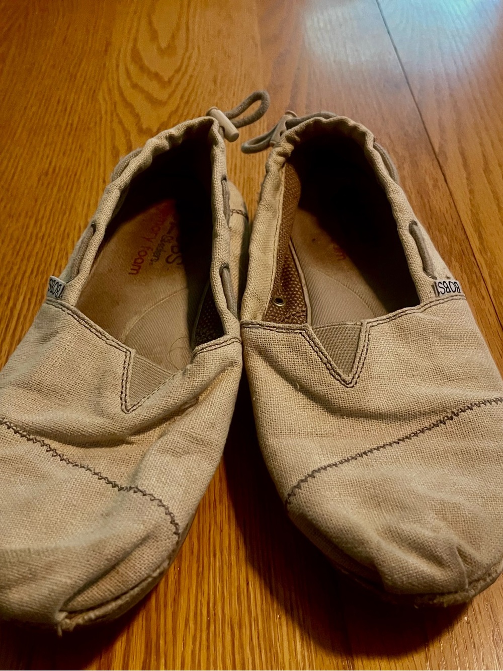 Bob’s Slip On Shoes 8.5 Pre Loved